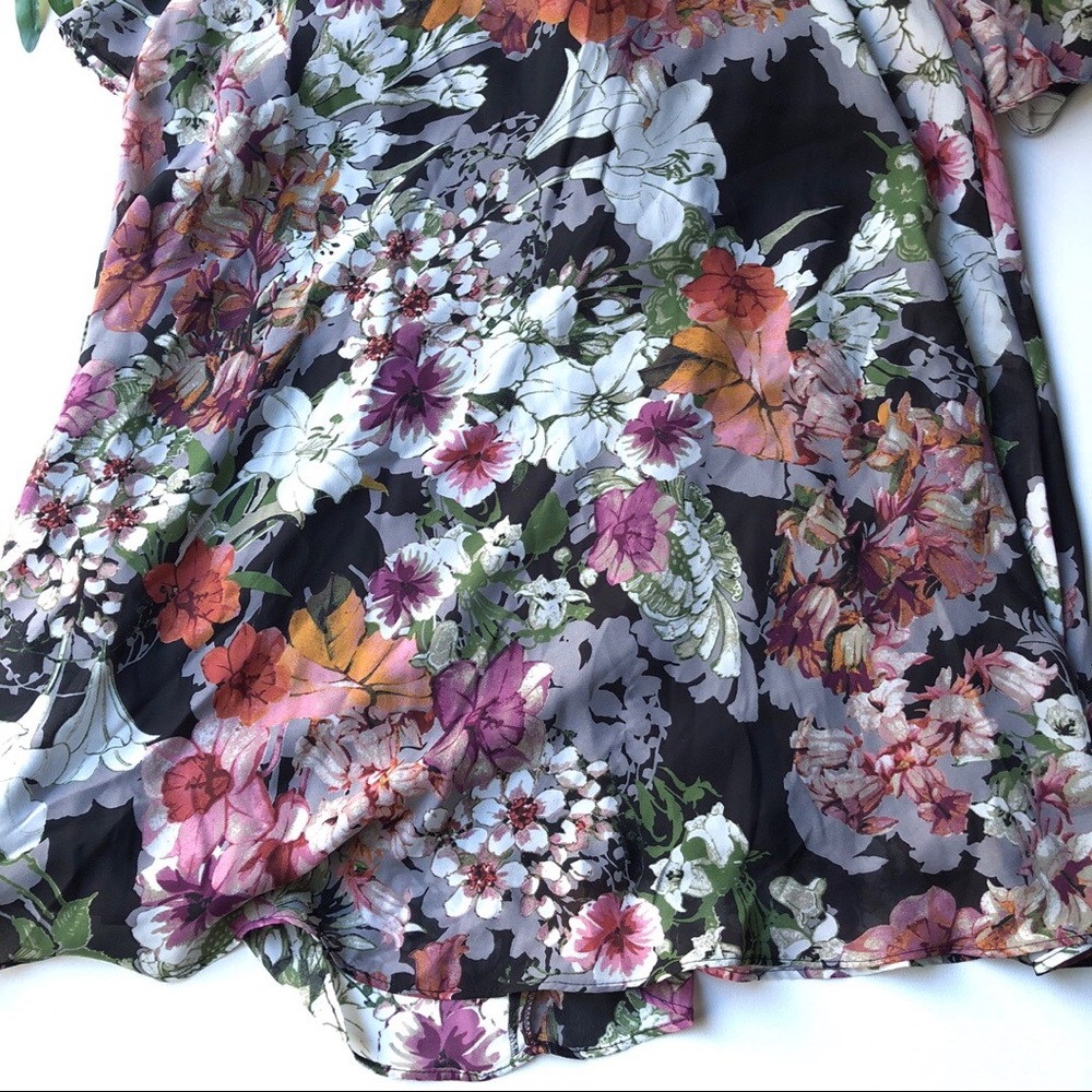 Gabby Skye Winter Florals Cold Shoulder Dress - Picture 4 of 8